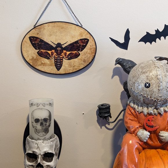 Deaths Head Moth Printed Wood Oval Wall Plaque Gothic Home Decor  Wall Art - Picture 5 of 6